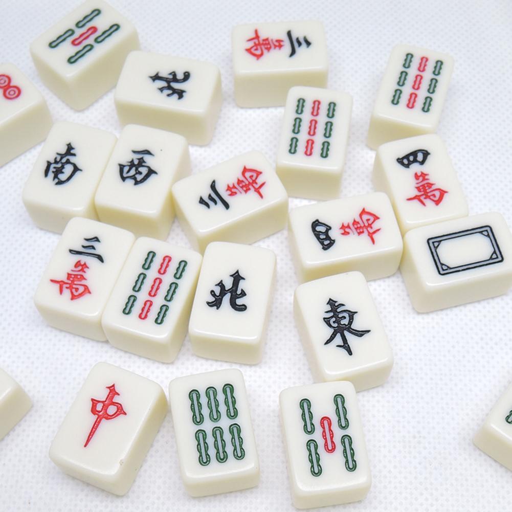 Carving travel mahjong